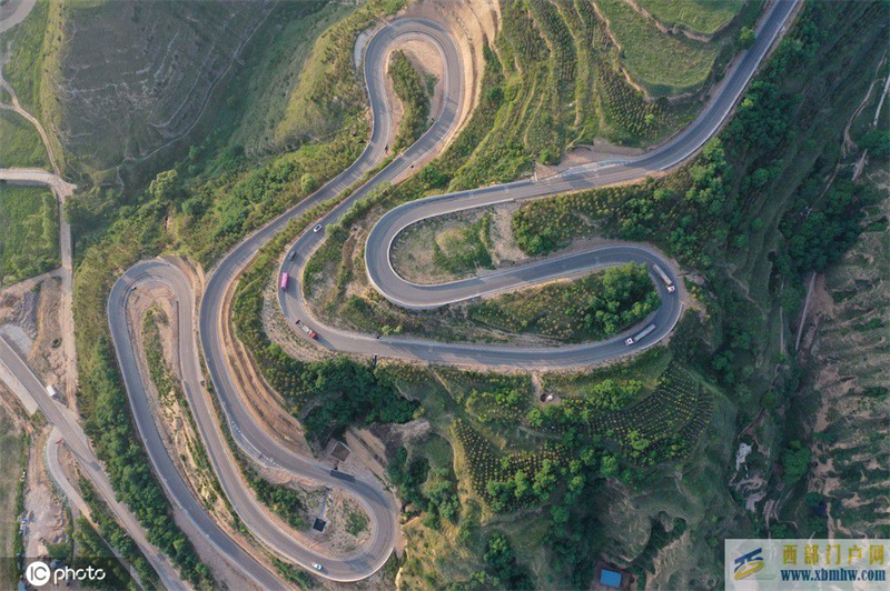 陕西咸阳：盘山公路曲折蜿蜒(图6)