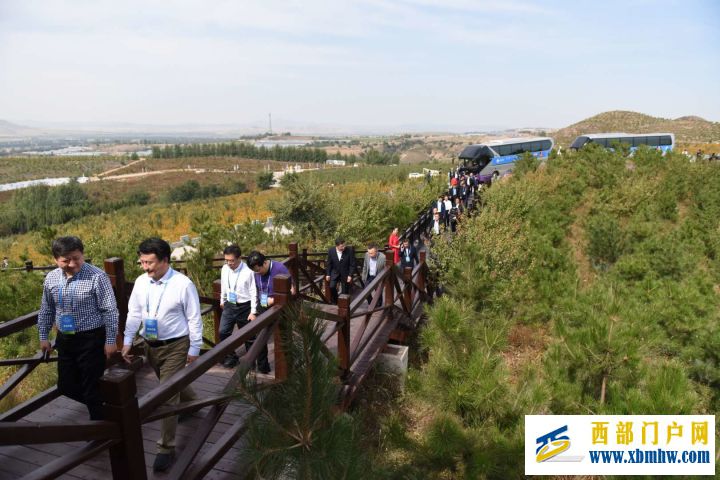 内蒙古赤峰市召开第二届旅游产业发展大会(图4)