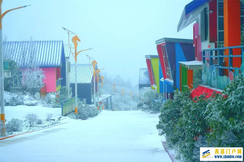 重庆武隆：“云”赏武隆白马山雪景(图3)