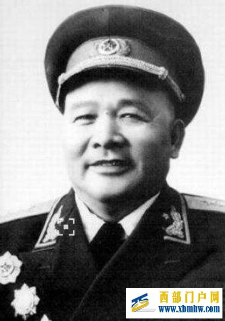 徐海东与王震相交34年，徐海东临终留遗言：我死后一定要通知王震(图1)