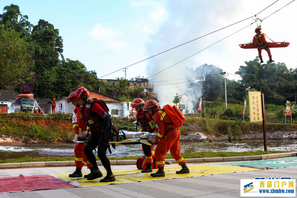 消防救援机动队伍院前急救培训在普洱举行(图3)