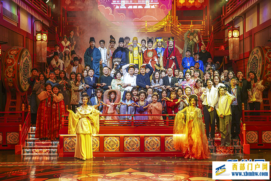 陕西西安：长安十二时辰国风跨年盛典迎新年 展传统文化魅力(图1)