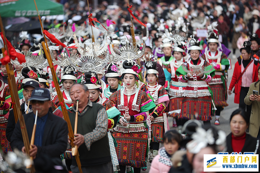 贵州丹寨：盛装起舞庆新春(图1)