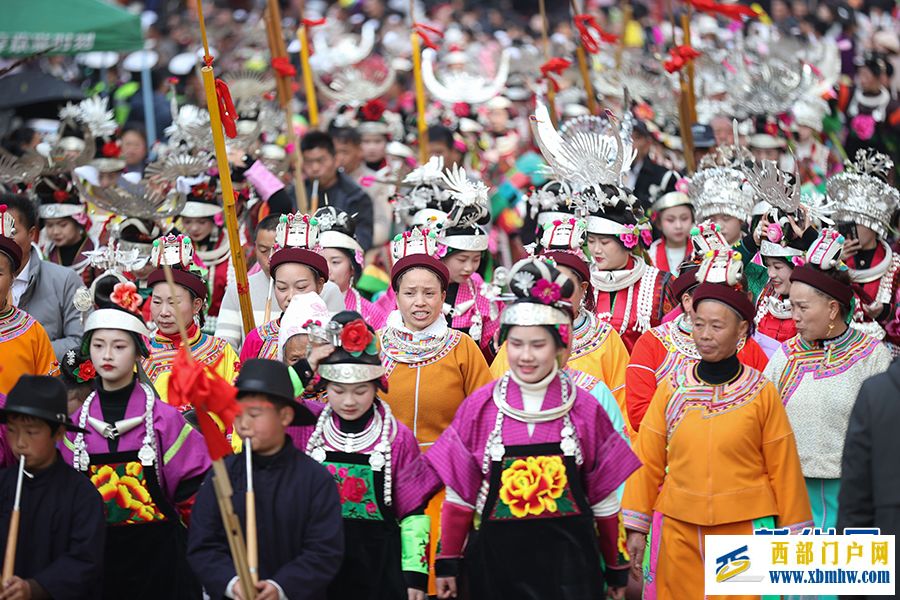贵州丹寨：盛装起舞庆新春(图3)