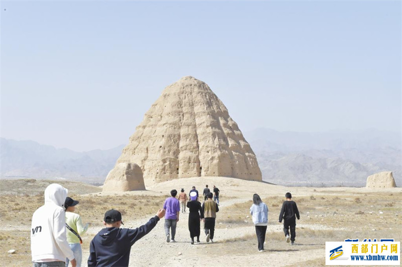 宁夏银川：走进西夏陵 探寻西夏史(图1)