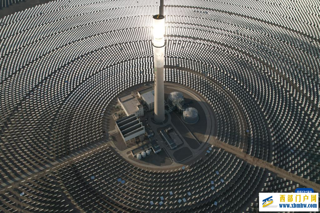 多技术路线并行 “超级镜子”在这里变身(图8) 多技术路线并行 “超级镜子”在这里变身(图8)