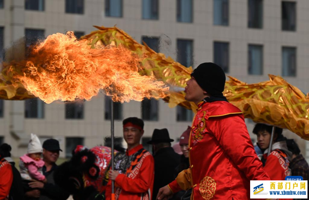 甘肃多地社火闹新春(图9)