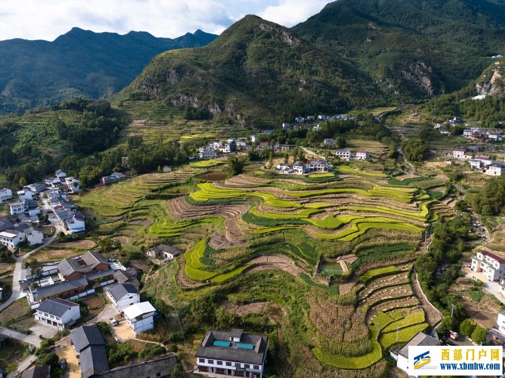 汉阴凤堰梯田:溪水长流不息 世代润泽村庄(图4) 汉阴凤堰梯田:溪水长流不息 世代润泽村庄(图4)