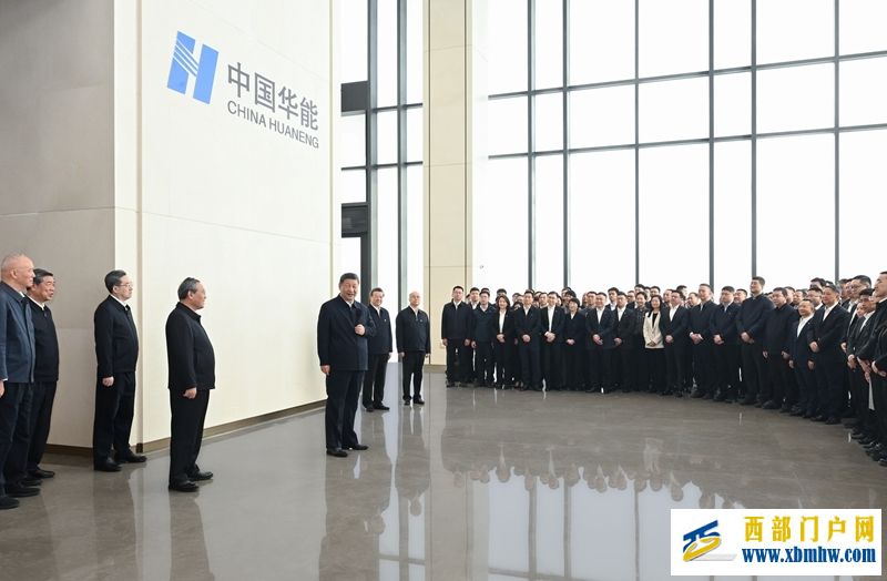 习近平在河北雄安新区考察(图4) 习近平在河北雄安新区考察(图4)