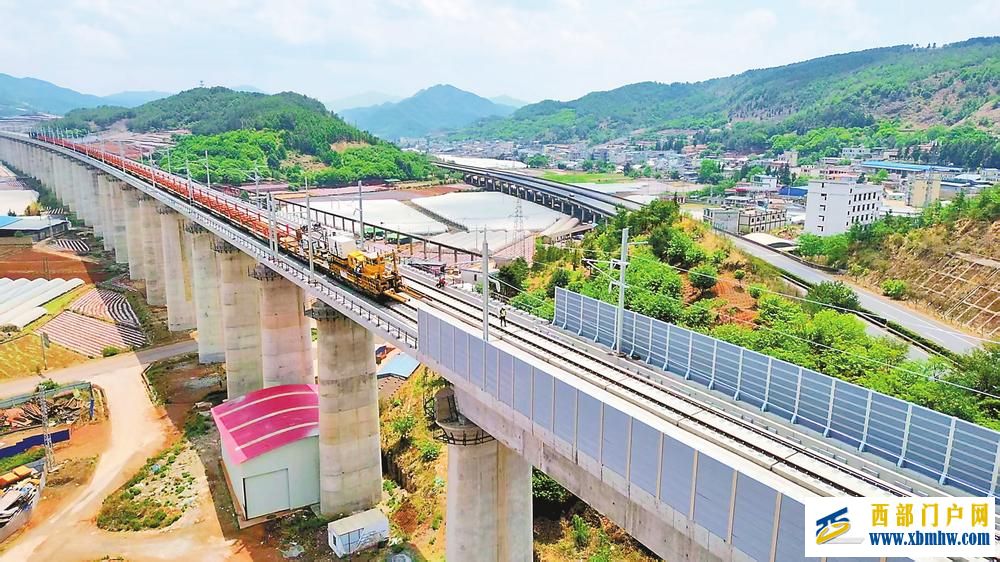 渝昆高铁云贵段建设提速(图1)