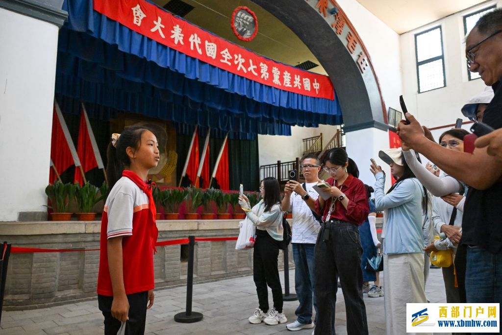 延安:革命圣地绘就多彩画卷(图3) 延安:革命圣地绘就多彩画卷(图3)