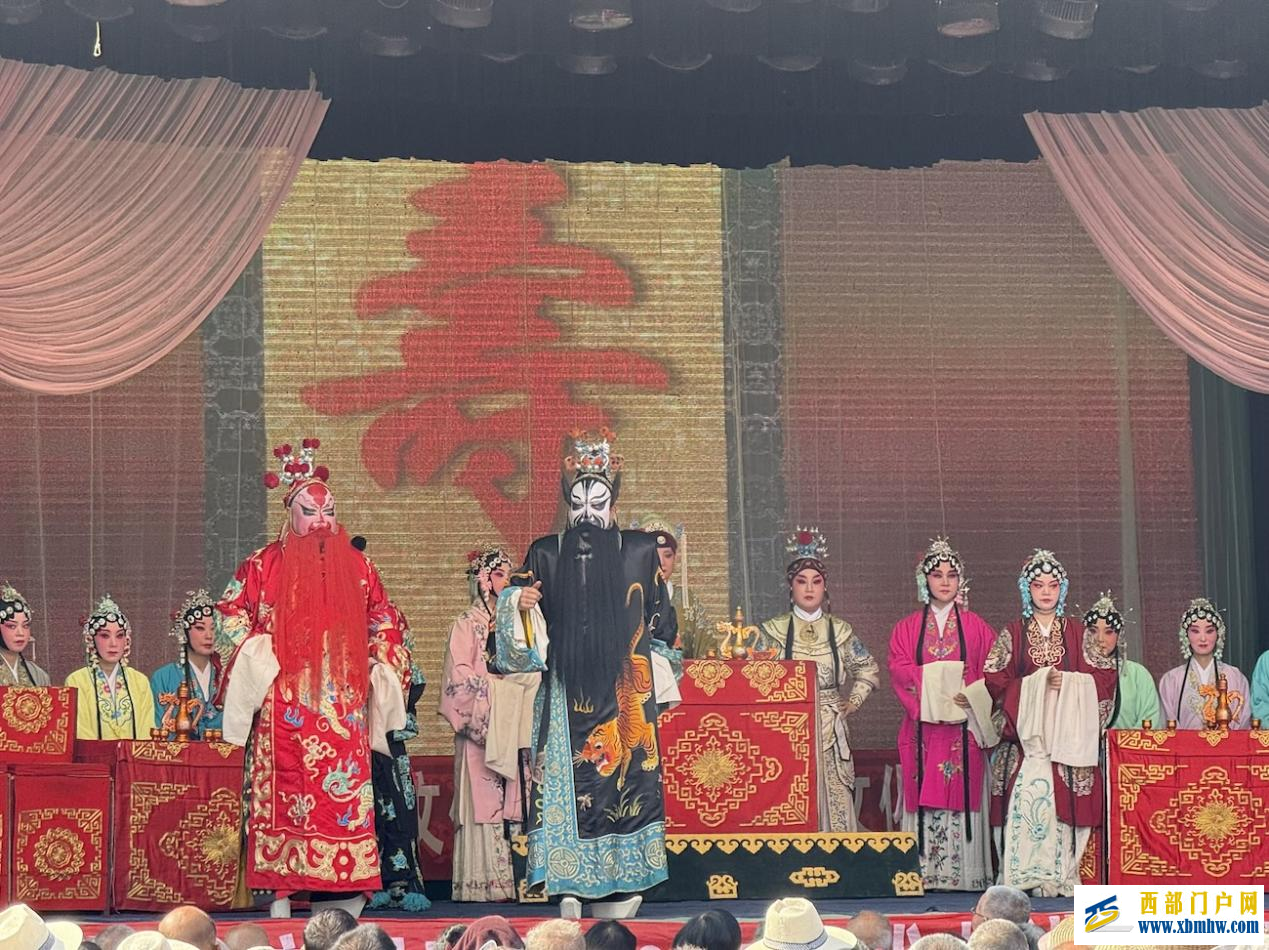 从《主角》看秦腔：一嗓吼百年 戏骨照山河(图5)