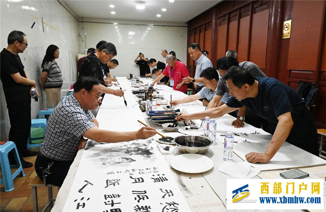 纪念津甘东西部协作三十周年书画作品交流展在天水开展(图2) 纪念津甘东西部协作三十周年书画作品交流展在天水开展(图2)