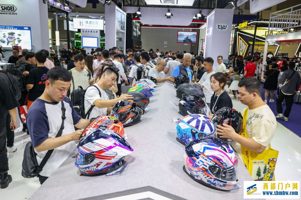 第二十四届中国国际摩托车博览会在重庆举行(图5) 第二十四届中国国际摩托车博览会在重庆举行(图5)